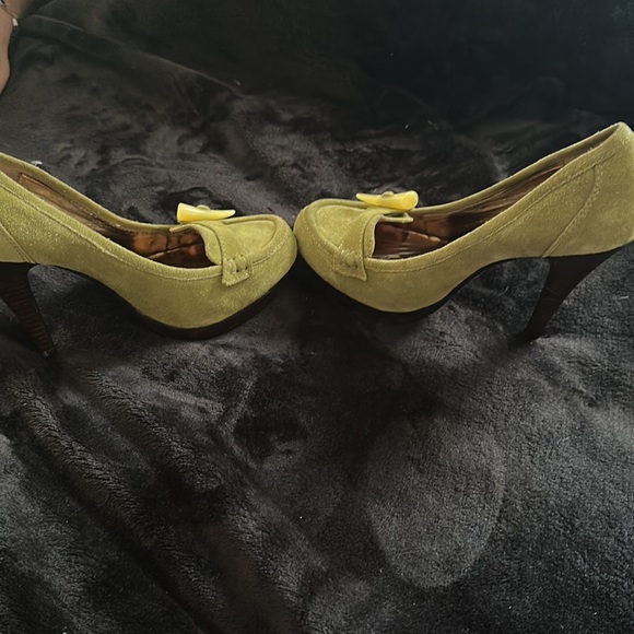 Charles Davis heels - Picture 3 of 5